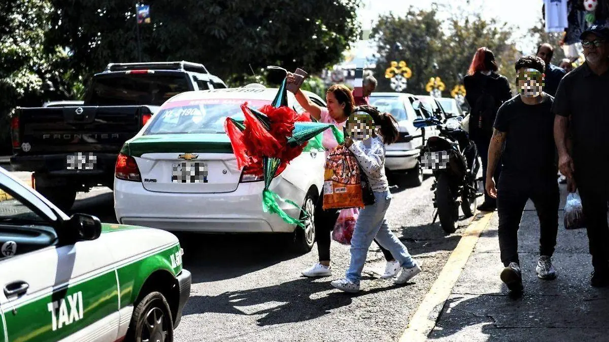 Compras navideñas en el centro de Xalapa